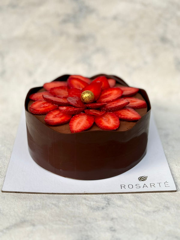 The Berry Hazelnut Cake