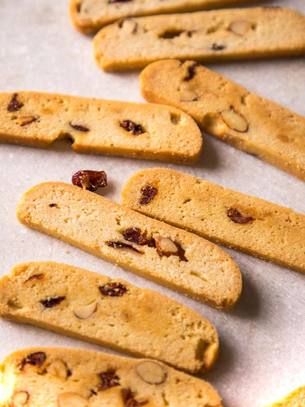Almond & Cranberry Biscotti (For Pan-India)